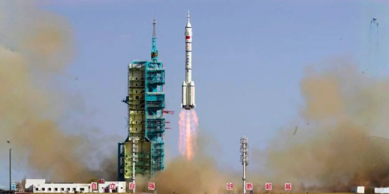 Çin’in hasarlı Şıncou mekiği insansız dönecek