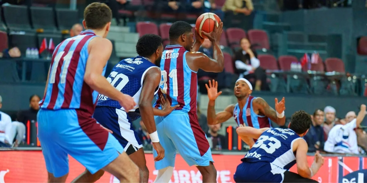 Trabzonspor, Bahçeşehir Koleji’ne evinde yenildi